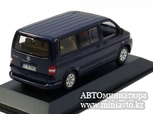 Автоминиатюра модели - VW Multivan T5 2003 darkblue-metallic Minichamps